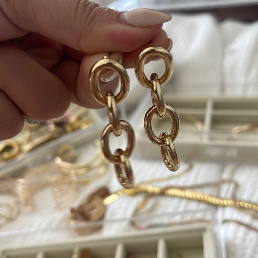 Link Gold earrings